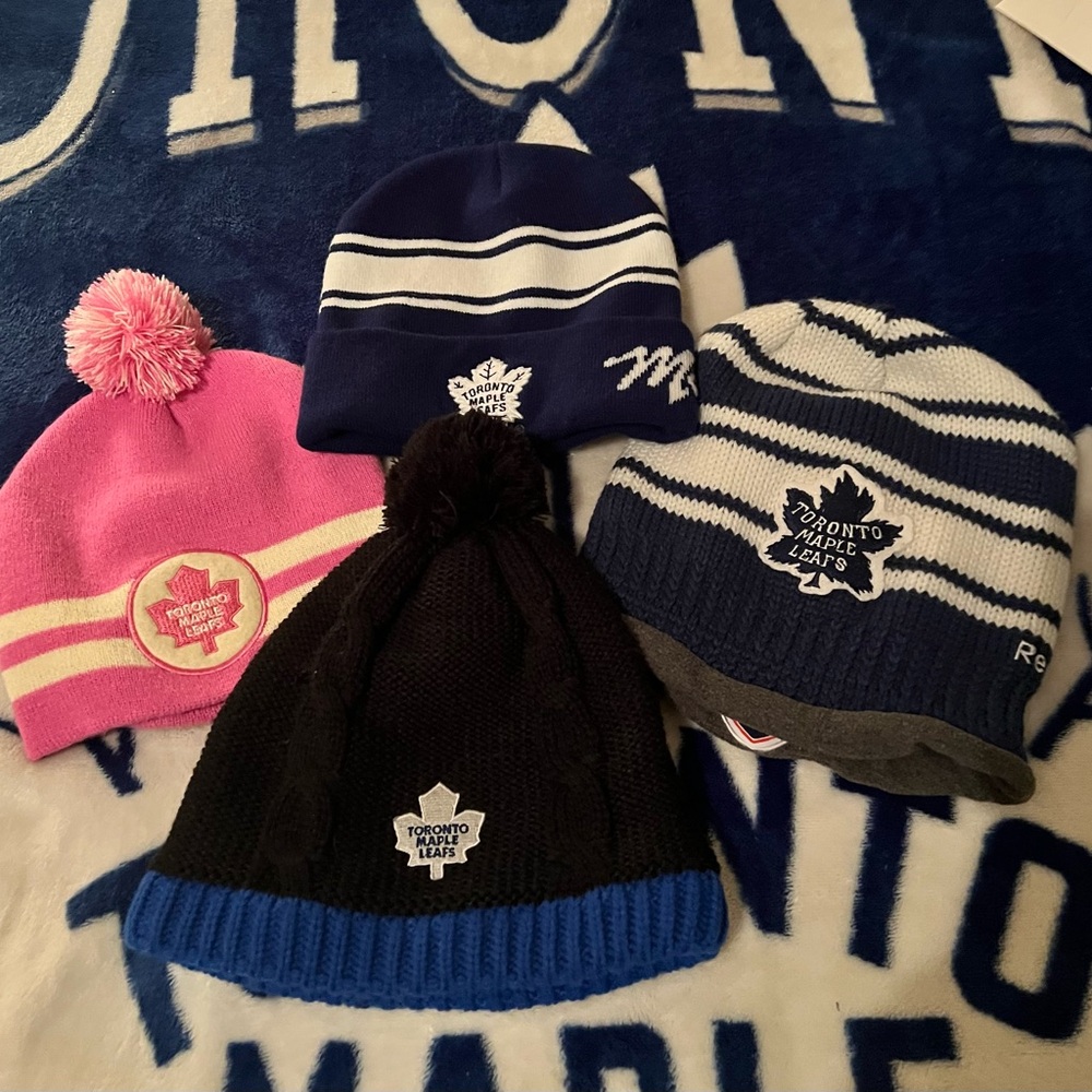 Toronto Maple Leafs Beanie Set Kids (Kids Sm.-Med.)